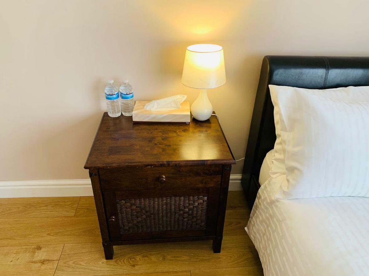 Housefield Stay Bucknall  Buitenkant foto